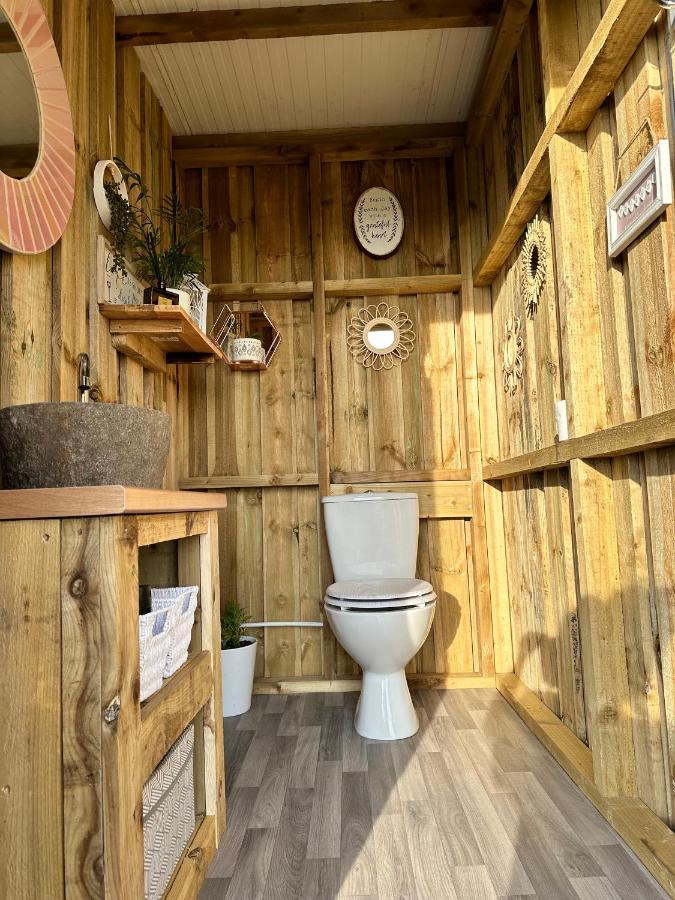 Deerstone Glamping-Pinhaw Beacon Dome Hot Tub Hotel Earby Exterior photo