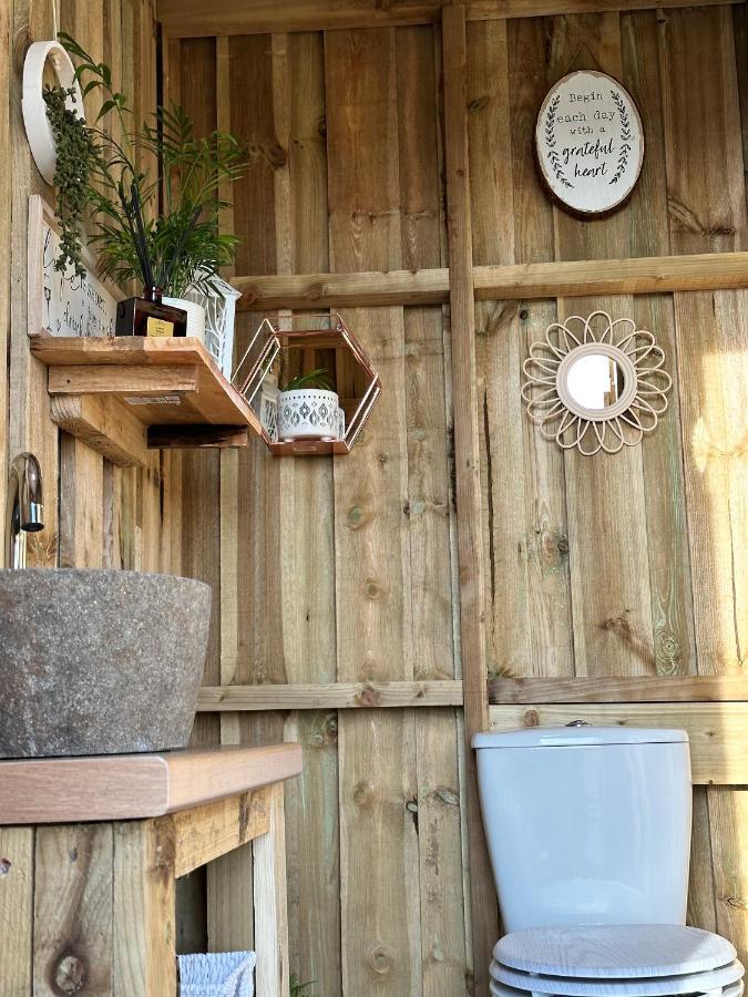Deerstone Glamping-Pinhaw Beacon Dome Hot Tub Hotel Earby Exterior photo